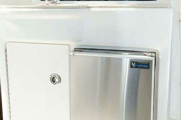 Meridian  Yacht For Sale