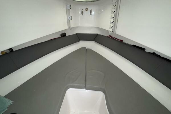 27ft Belzona Yacht For Sale