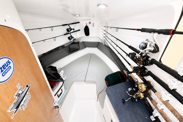 27ft Belzona Yacht For Sale