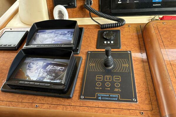 Rabbit 80ft Ferretti Yachts Yacht For Sale