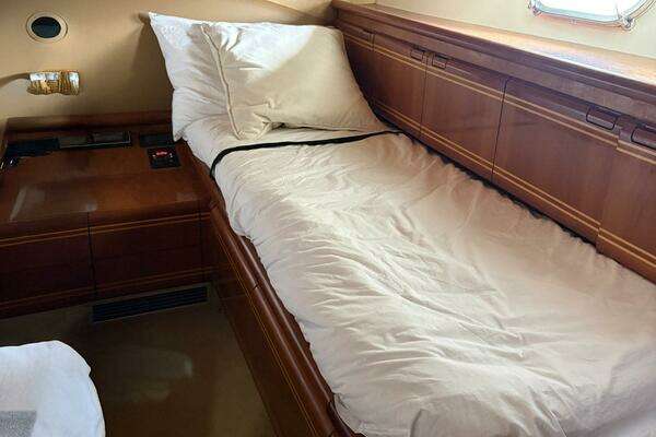 Ferretti Yachts 80 RPH Yacht For Sale