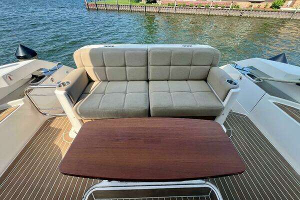 Tiara Yachts 39 Coupe Yacht For Sale