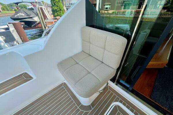 Tiara Yachts 39 Coupe Yacht For Sale