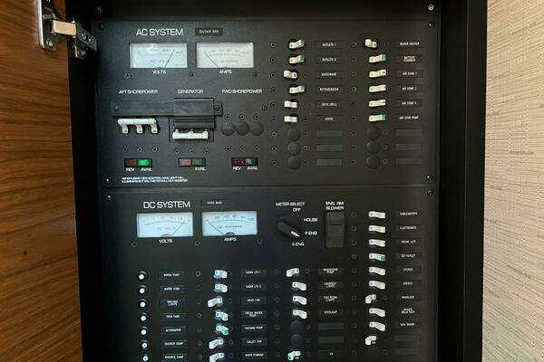 Tiara Yachts 39 Coupe Yacht For Sale