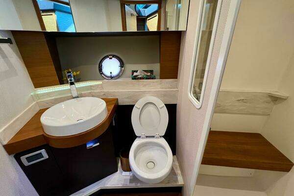 Tiara Yachts 39 Coupe Yacht For Sale