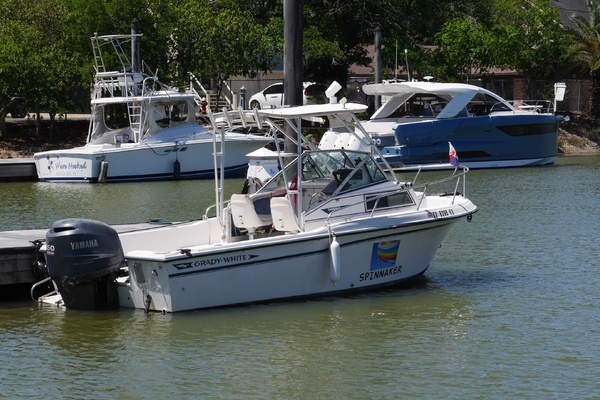 Spinnaker 20ft Grady White Yacht For Sale