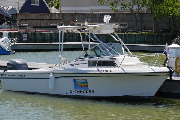 Spinnaker 20ft Grady White Yacht For Sale