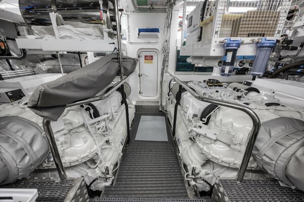 Dolce Far Niente 88ft Sunseeker Yacht For Sale