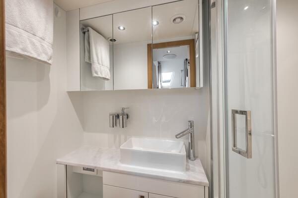 Dolce Far Niente 88ft Sunseeker Yacht For Sale