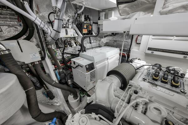 Dolce Far Niente 88ft Sunseeker Yacht For Sale