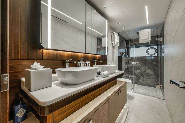 Sunseeker 88 Yacht Yacht For Sale