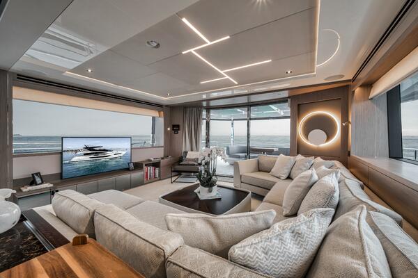 Dolce Far Niente 88ft Sunseeker Yacht For Sale