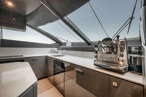 Sunseeker 88 Yacht Yacht For Sale