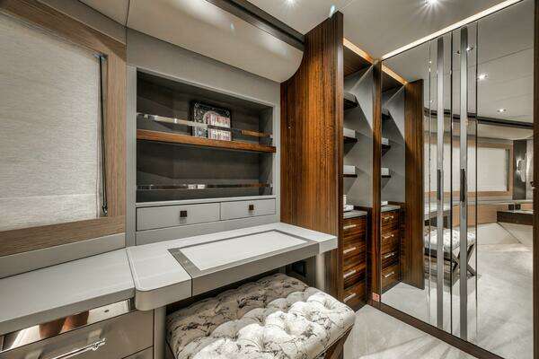 Sunseeker 88 Yacht Yacht For Sale