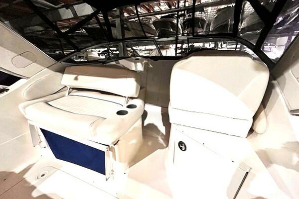 Holly Anne 29ft Bayliner Yacht For Sale