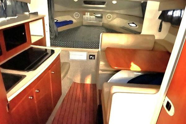 Holly Anne 29ft Bayliner Yacht For Sale