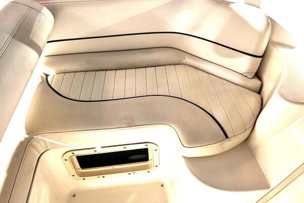 Holly Anne 29ft Bayliner Yacht For Sale