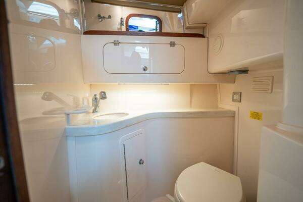 Grady-White Express 330 Yacht For Sale