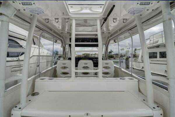 Everglades 435 Center Console Yacht For Sale