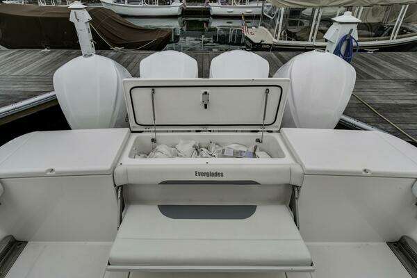 Everglades 435 Center Console Yacht For Sale