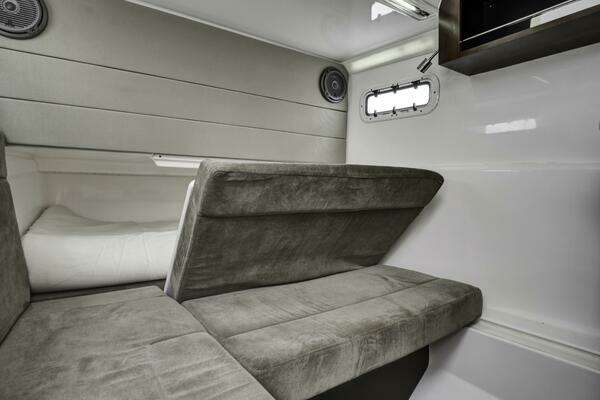 Everglades 435 Center Console Yacht For Sale