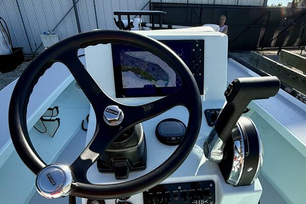 18ft Hell s Bay Yacht For Sale