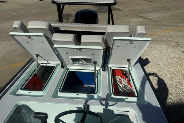 18ft Hell s Bay Yacht For Sale