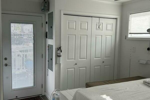 52ft Harbor Home Yacht For Sale