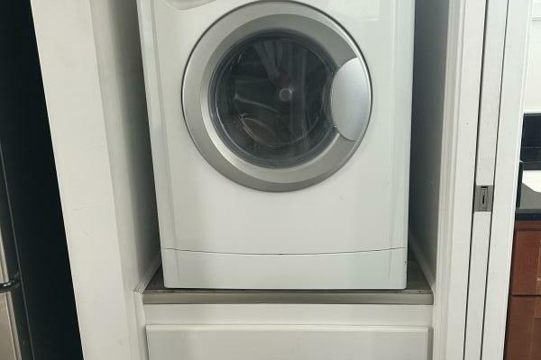 52ft Harbor Home Yacht For Sale