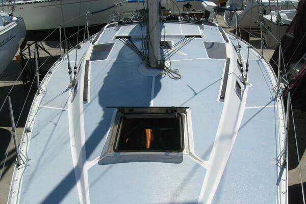 Photo of the 1995 Hunter Hunter 35.5 "Yachtt"