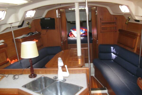 Yachtt 36ft Hunter Yacht For Sale