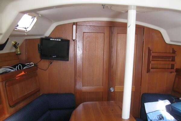 Yachtt 36ft Hunter Yacht For Sale