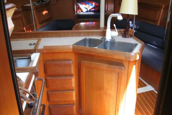 Yachtt 36ft Hunter Yacht For Sale
