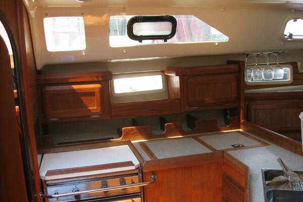 Yachtt 36ft Hunter Yacht For Sale