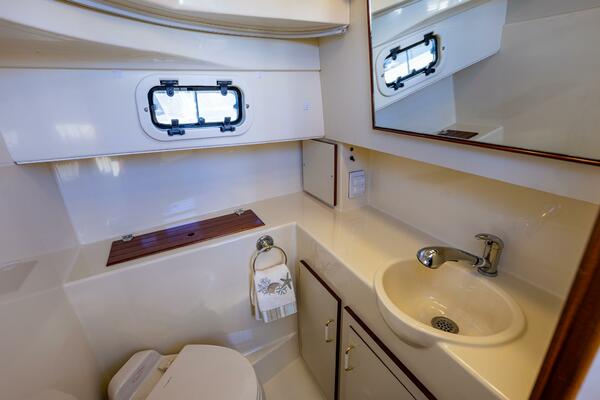 RoNance 31ft Camano Yacht For Sale