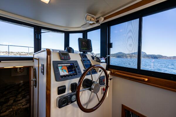 RoNance 31ft Camano Yacht For Sale