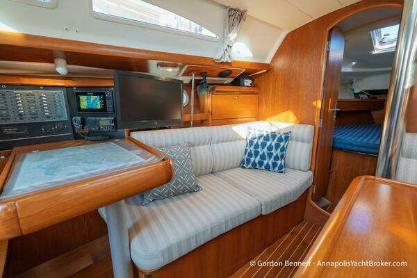 Jeanneau Sun Odyssey 37 Yacht For Sale
