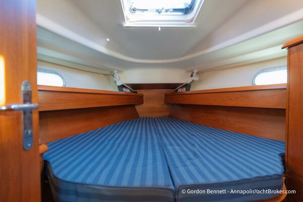 Opie Bea 37ft Jeanneau Yacht For Sale