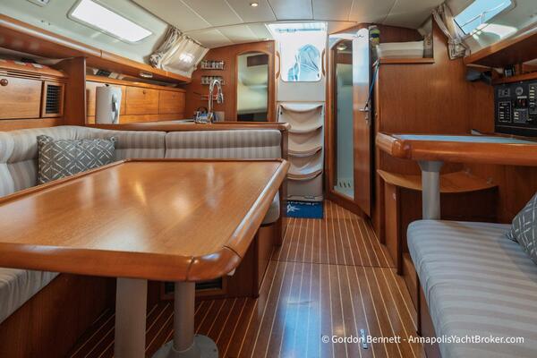 Opie Bea 37ft Jeanneau Yacht For Sale