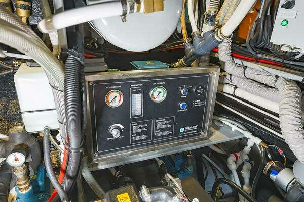 Amel 55 Yacht For Sale