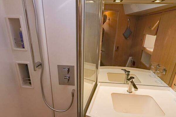 Amel 55 Yacht For Sale