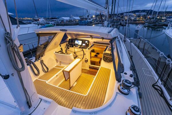 Vivace 56ft Amel Yacht For Sale