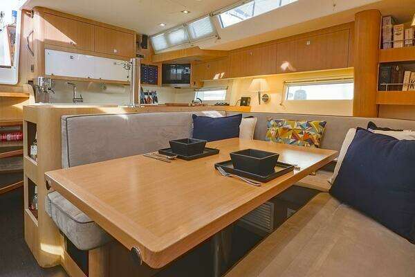 Amel 55 Yacht For Sale