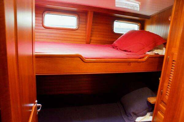 Waterline 55 Yacht For Sale