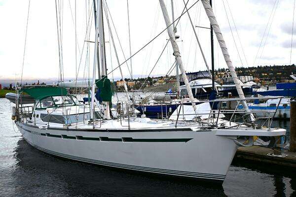 Waterline 55 Yacht For Sale