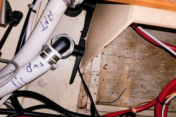 Waterline 55 Yacht For Sale