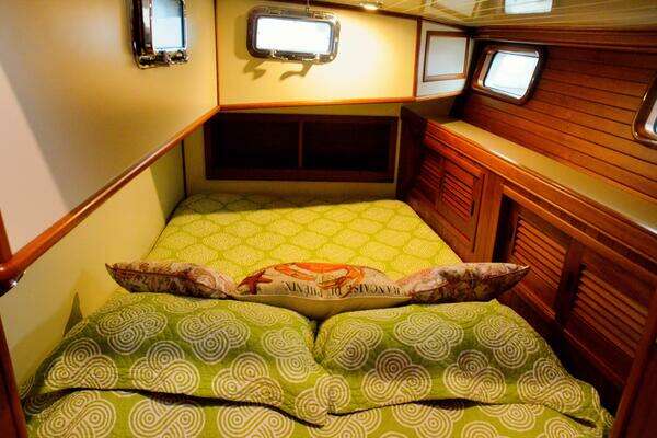 Waterline 55 Yacht For Sale