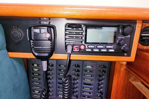 Delphina 55ft Waterline Yacht For Sale