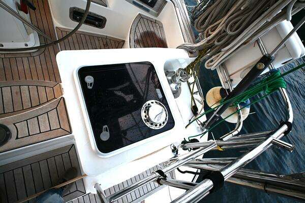 Waterline 55 Yacht For Sale