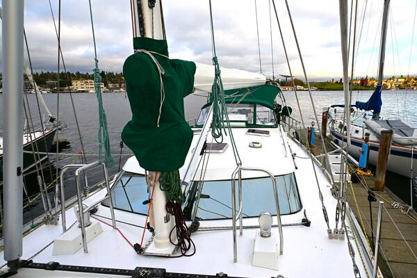 Delphina 55ft Waterline Yacht For Sale